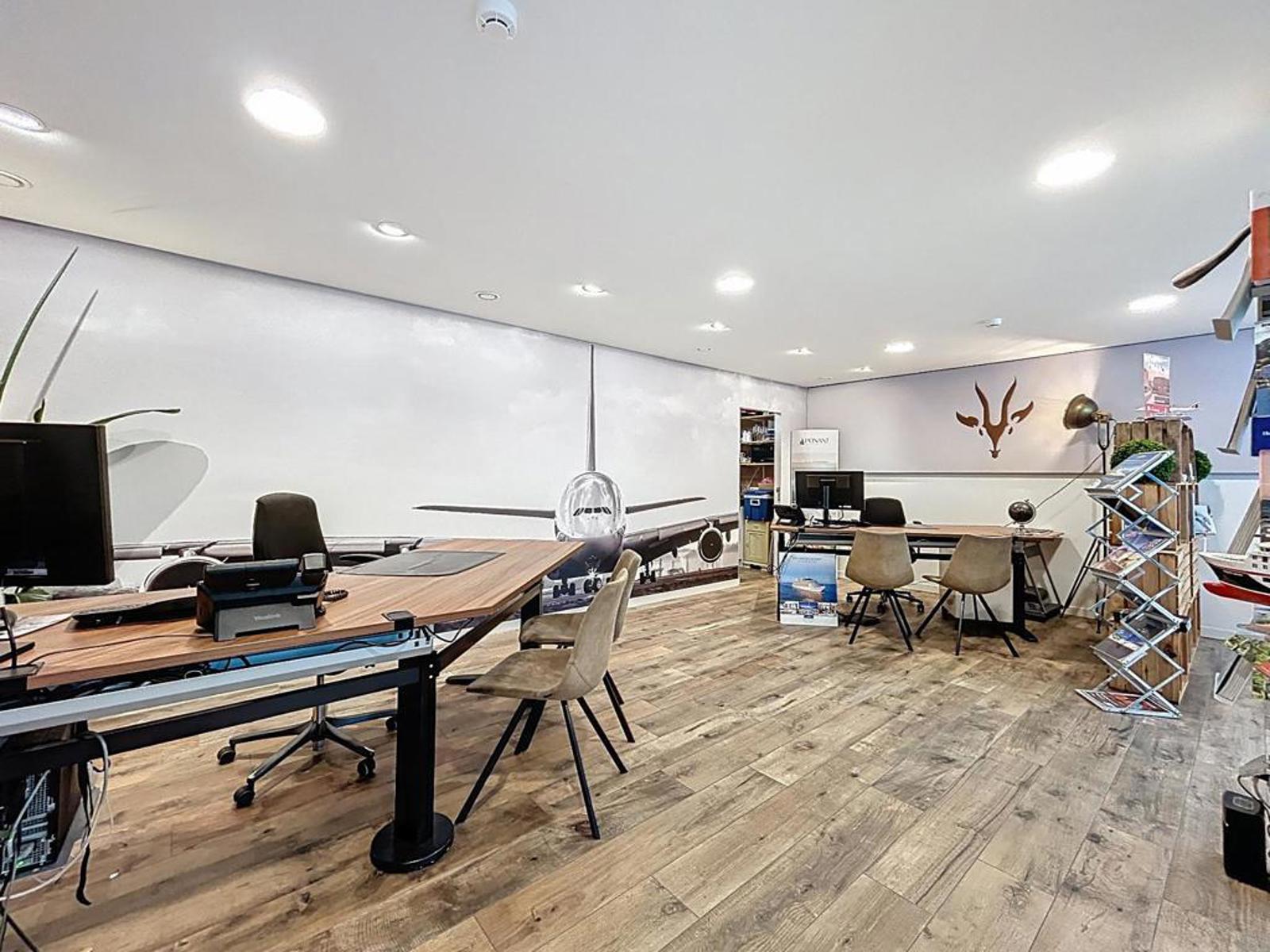 Handelsruimte/kantoor aan belangrijke invalsweg - foto 5