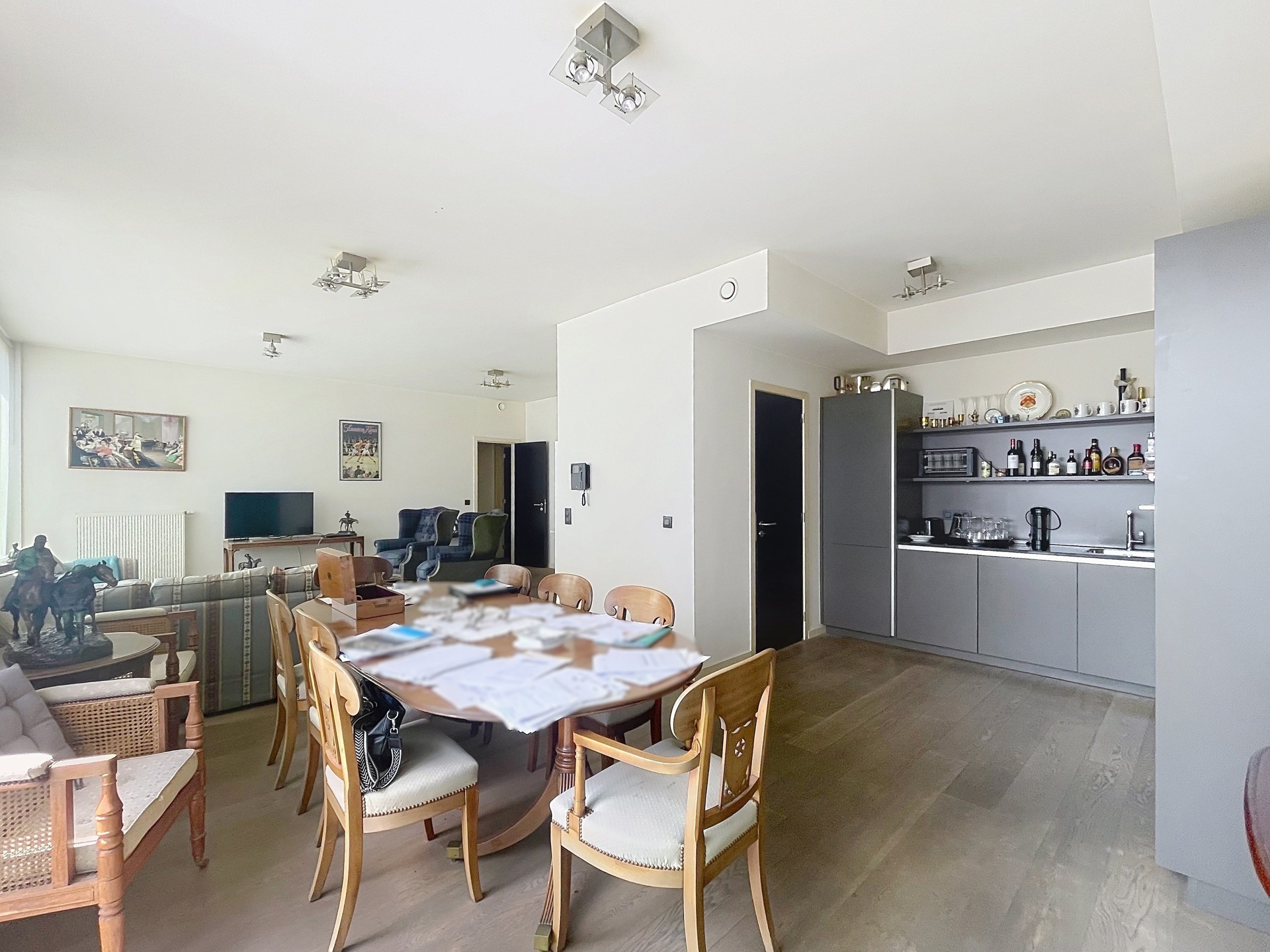 Mooi appartement met 2 slaapkamers in een recent gebouw. - foto 5