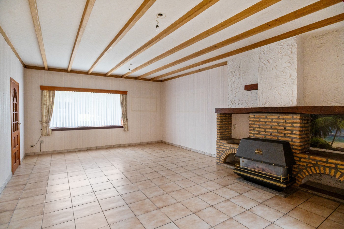 Charmante, te renoveren woning met 3 slpk., tuin en garage - foto 4
