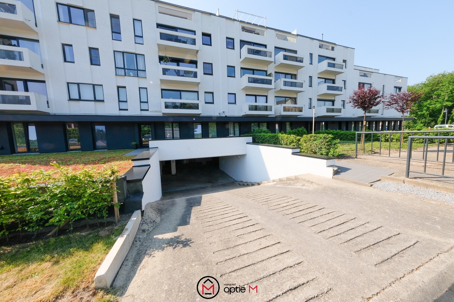 Afgesloten garages te koop - foto 1