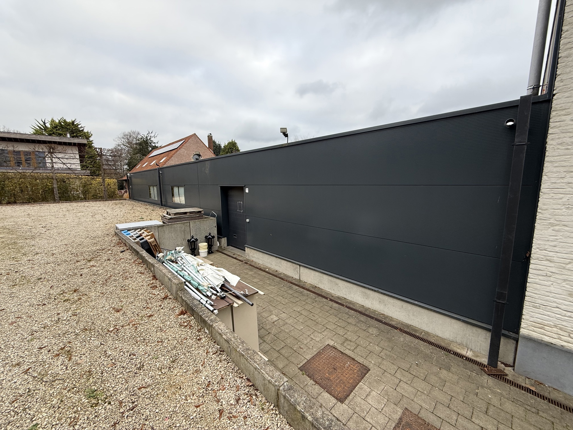 Grote opslagplaats (181m²) op interessante locatie - foto 4