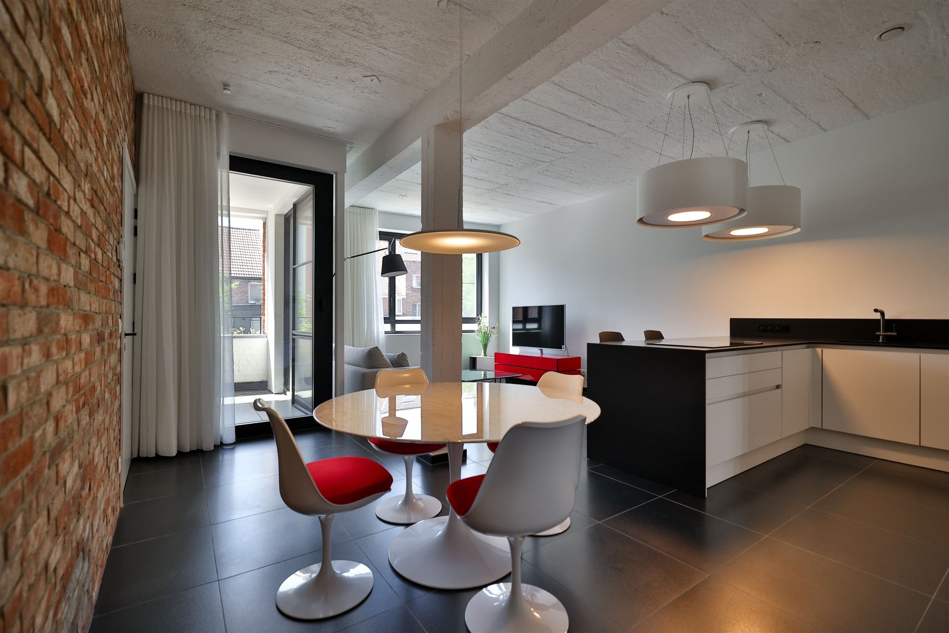 Apartment - photo 3