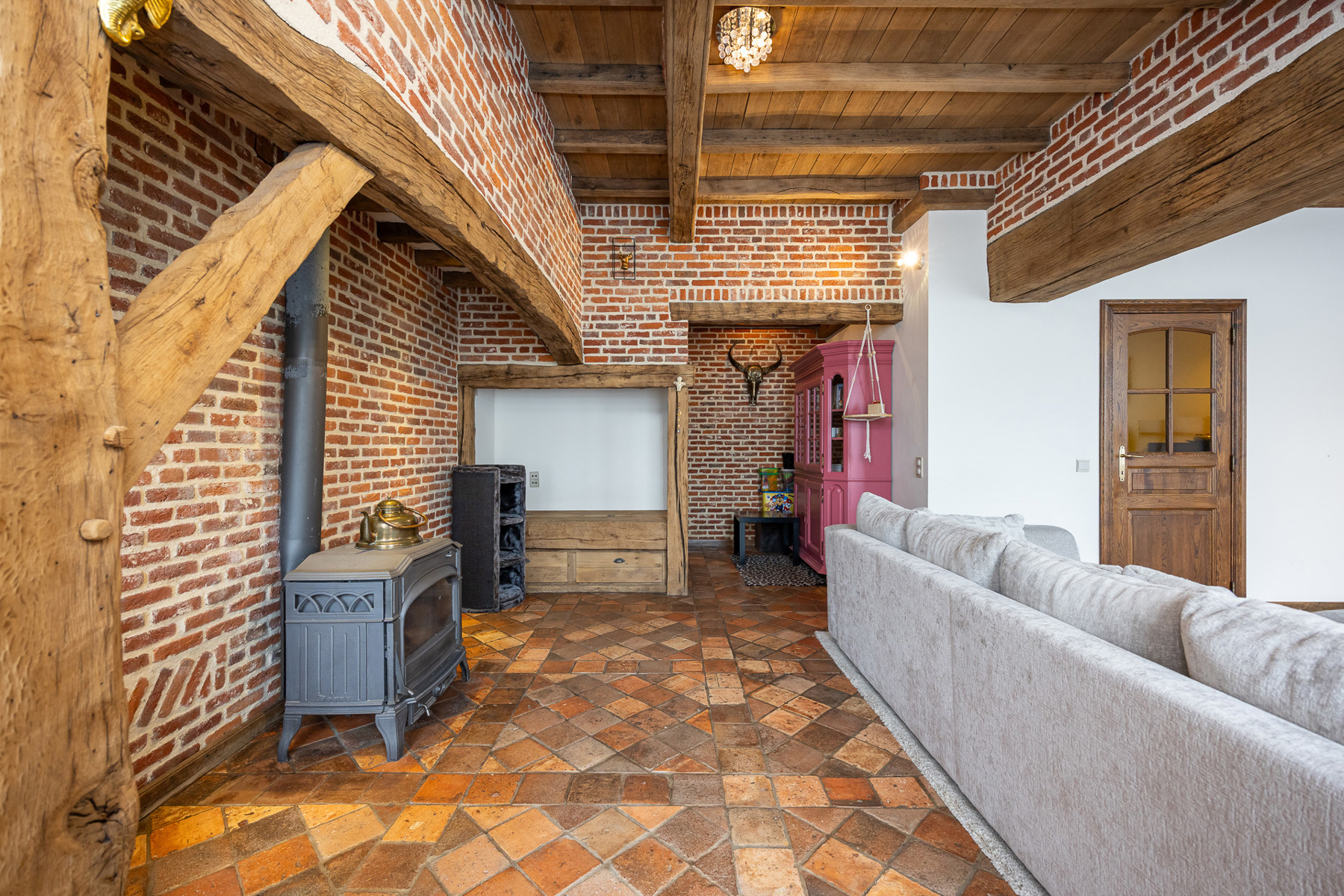 Charmant gerenoveerde woning met 3 à 4 slaapkamers in Beerse - foto 4