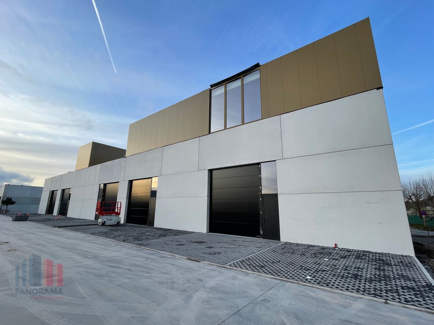 Nieuwbouw KMO-unit van 178 m² nabij de E403 te huur - photo 3