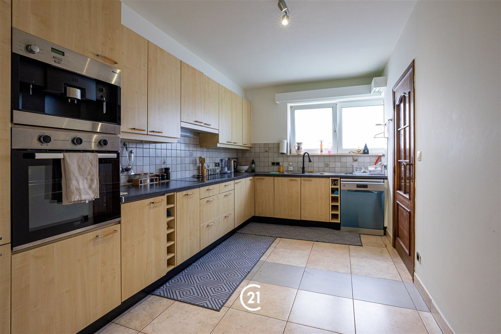 2 slaapkamer appartement met staanplaats en kelder - foto 4