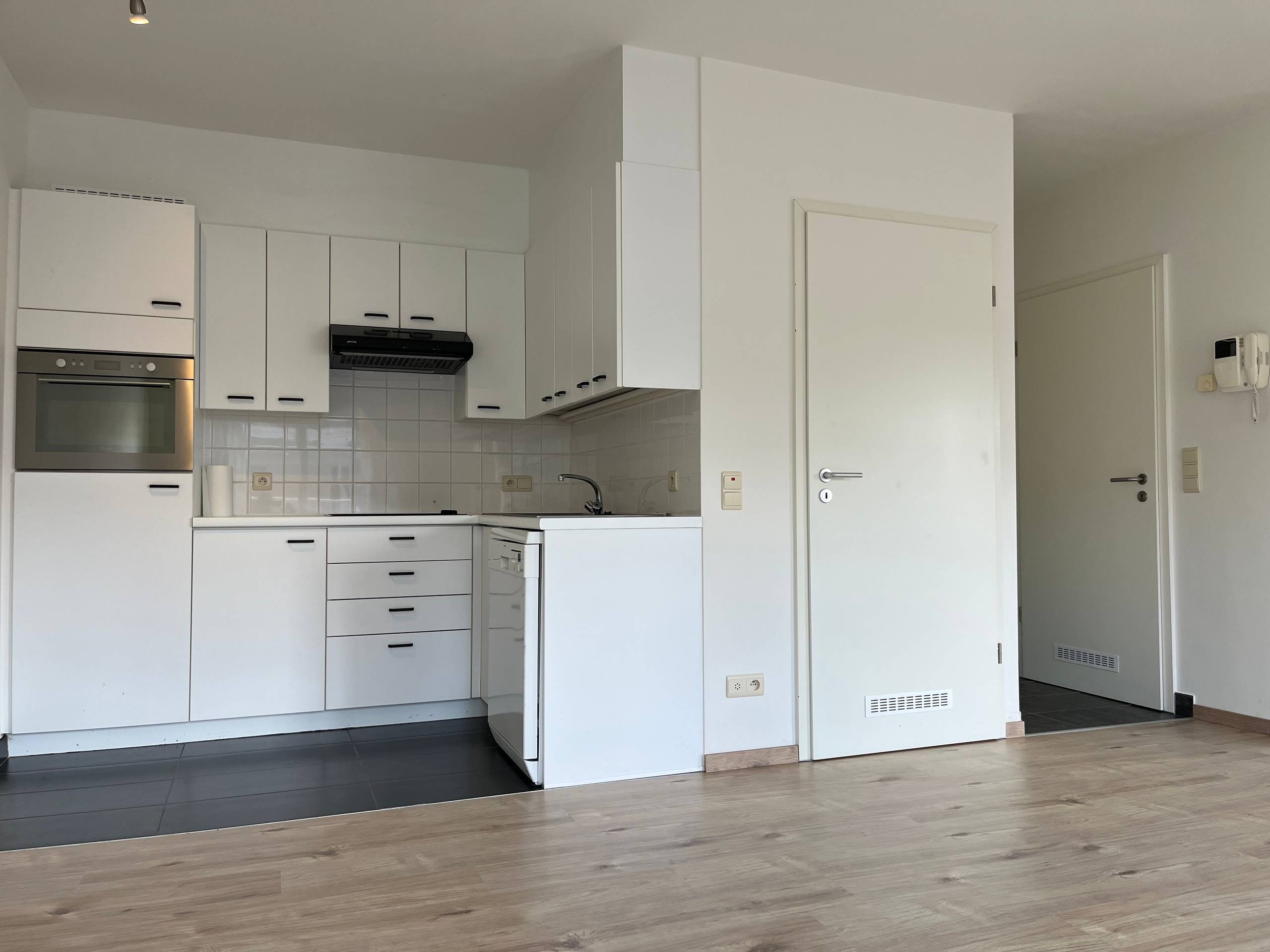 Ruime studio te huur in hartje De Haan. - foto 4