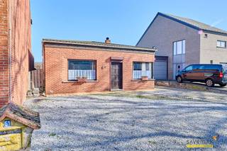 Gelijkvloers opknapper op een boogscheut van Mol (en Balen) centrum. Gelegen in een rustige straat en toch binnen wandelafstand van het centrum van...