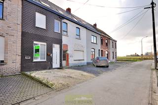 A Ruien, commune rurale de Kluisbergen, nous trouvons cette maison de départ ! Cette propriété jouit d'une situation tranquille dans un...
