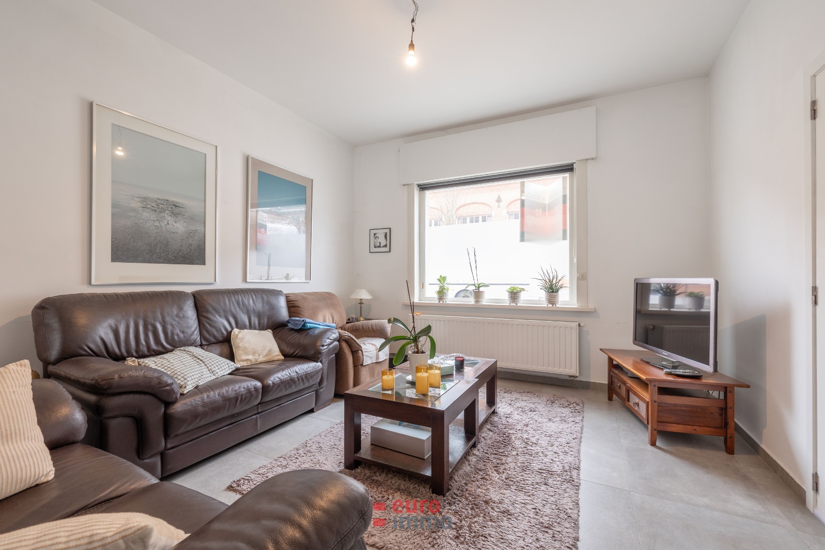 Lichtrijk gerenoveerd appartement in het hart van de stad! - foto 3