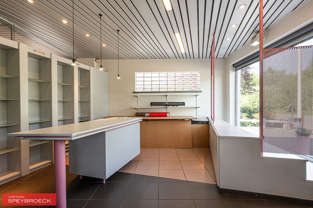 Commercial à vendre à De Pinte avec 4 chambres - photo 4