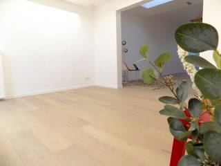 - You can request a viewing via our website: https://vicusvastgoed.be/nl/te-huur- Go to the relevant property and click on “request a viewing”.Once...