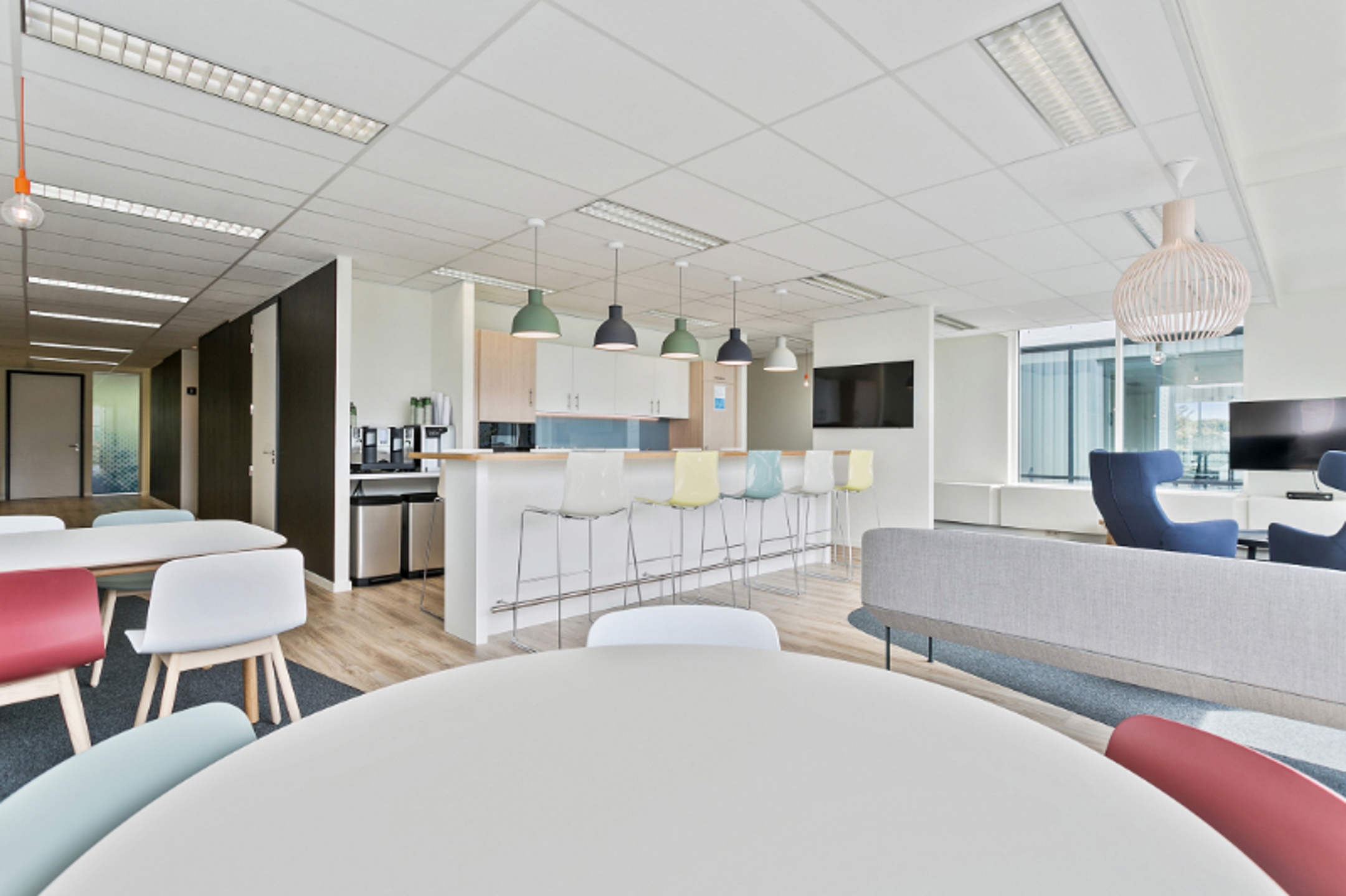 Kantoren te huur tussen 229 m² en 739 m². - foto 4