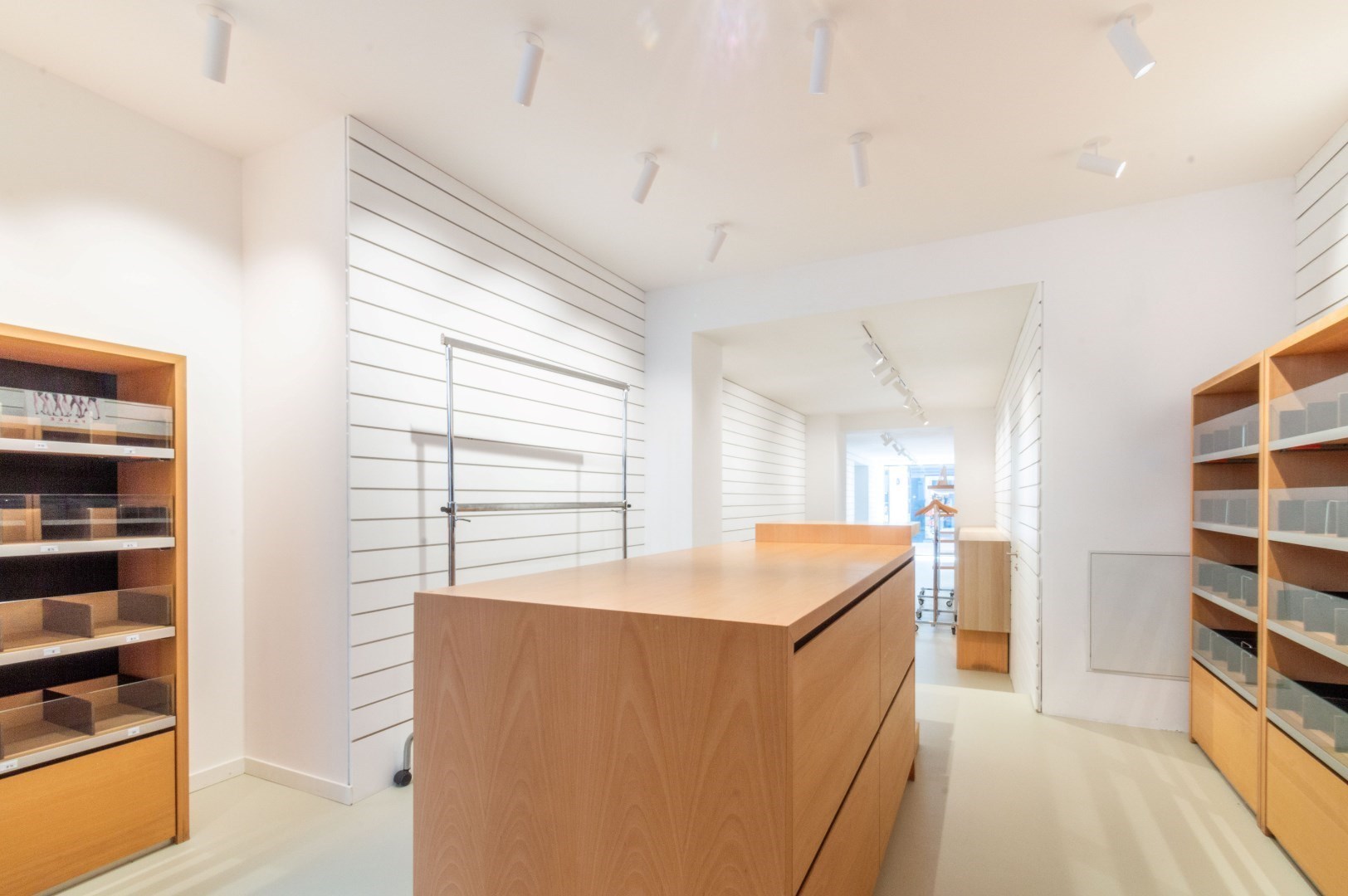 Commercial for sale in Halle - photo 5