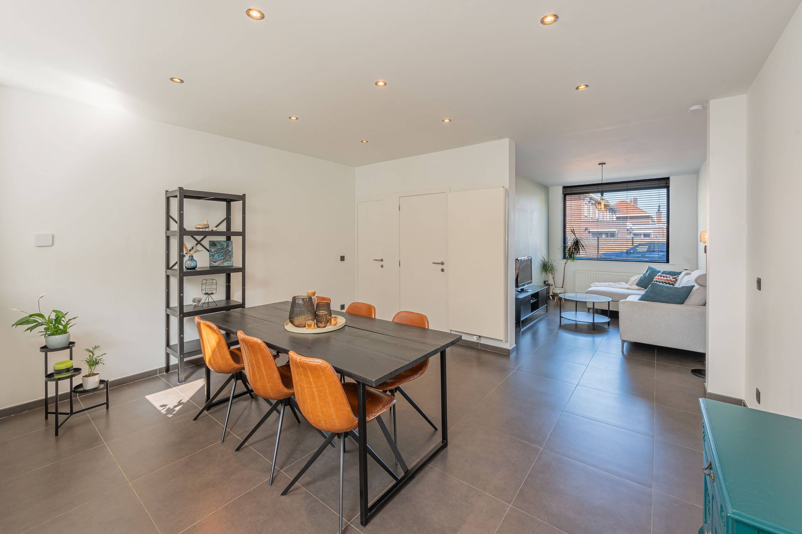 Maison prête à vivre, 3 chambres, surprend par son espace - photo 5
