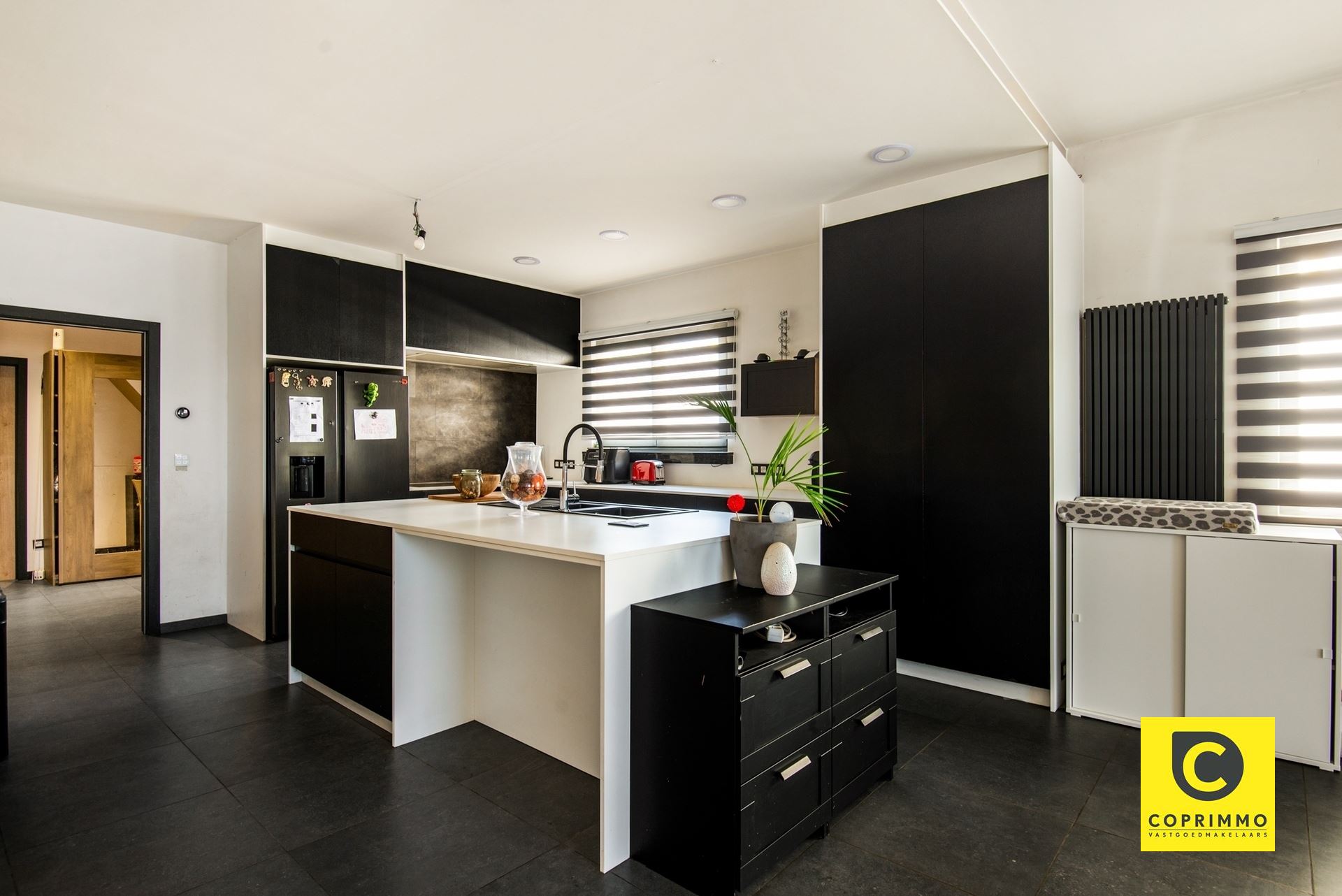Woning: 4 slk + magazijn - foto 5