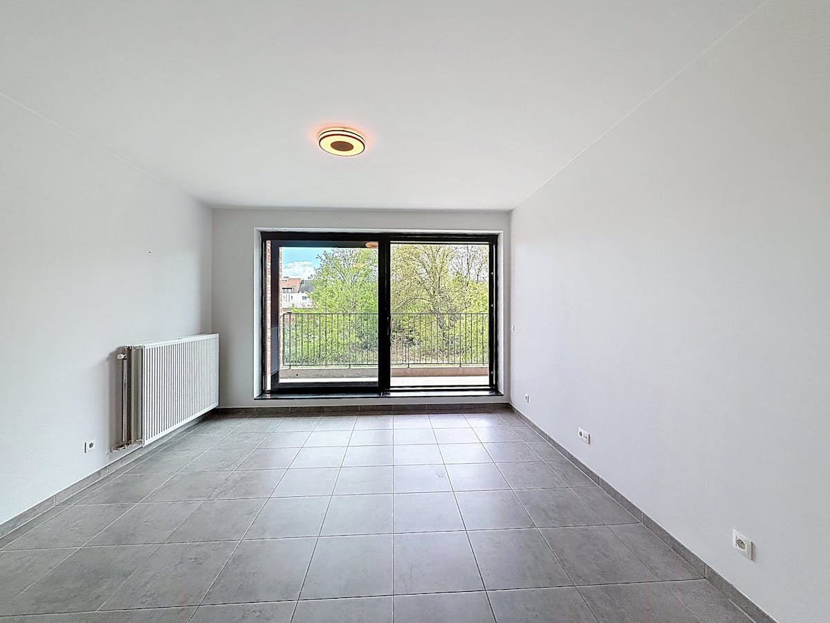 Modern appartement met groen zicht aan het hippe Muide. - foto 2