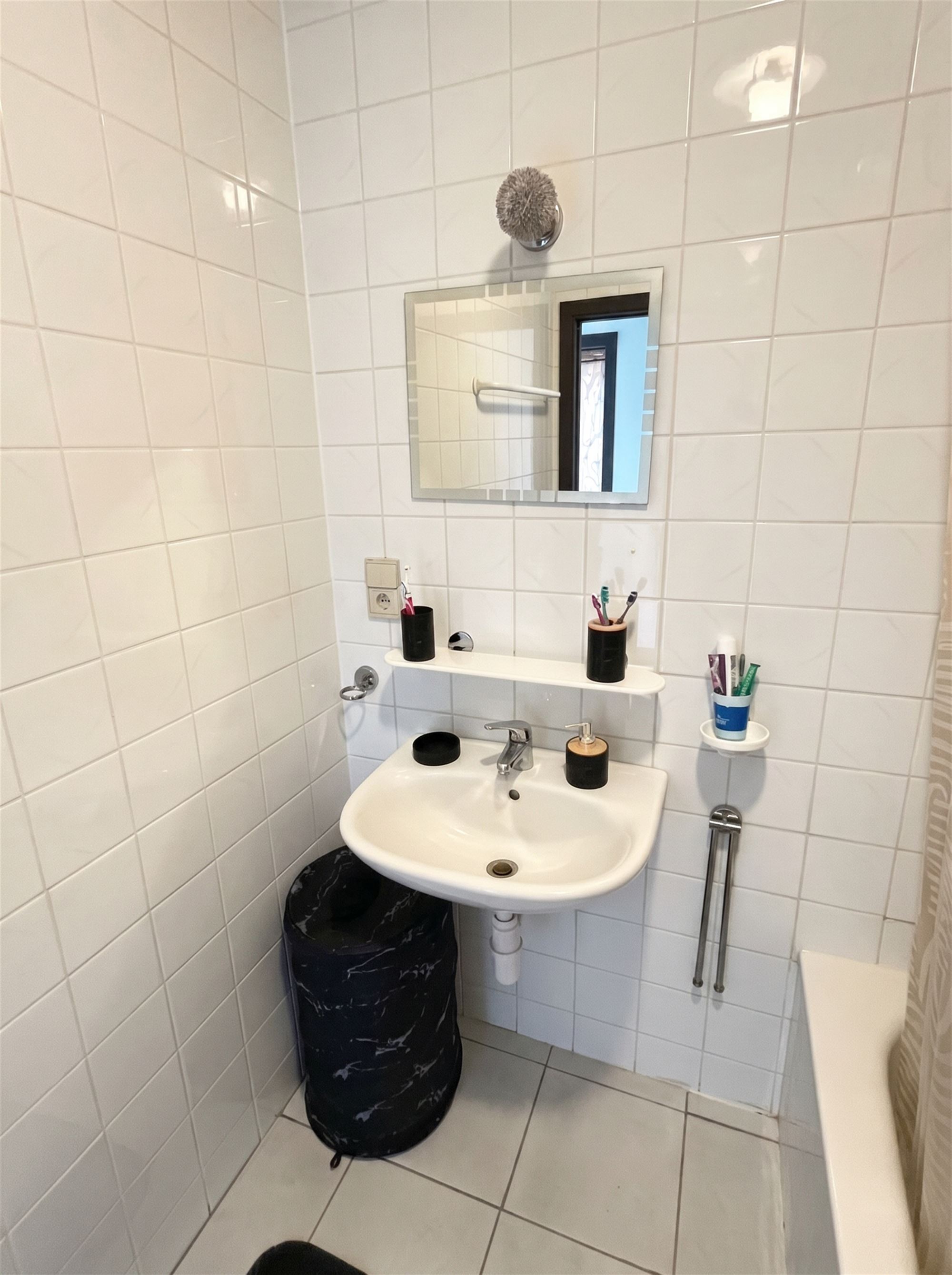 Apartment for rent in Sint-Niklaas with 2 bedrooms - photo 4