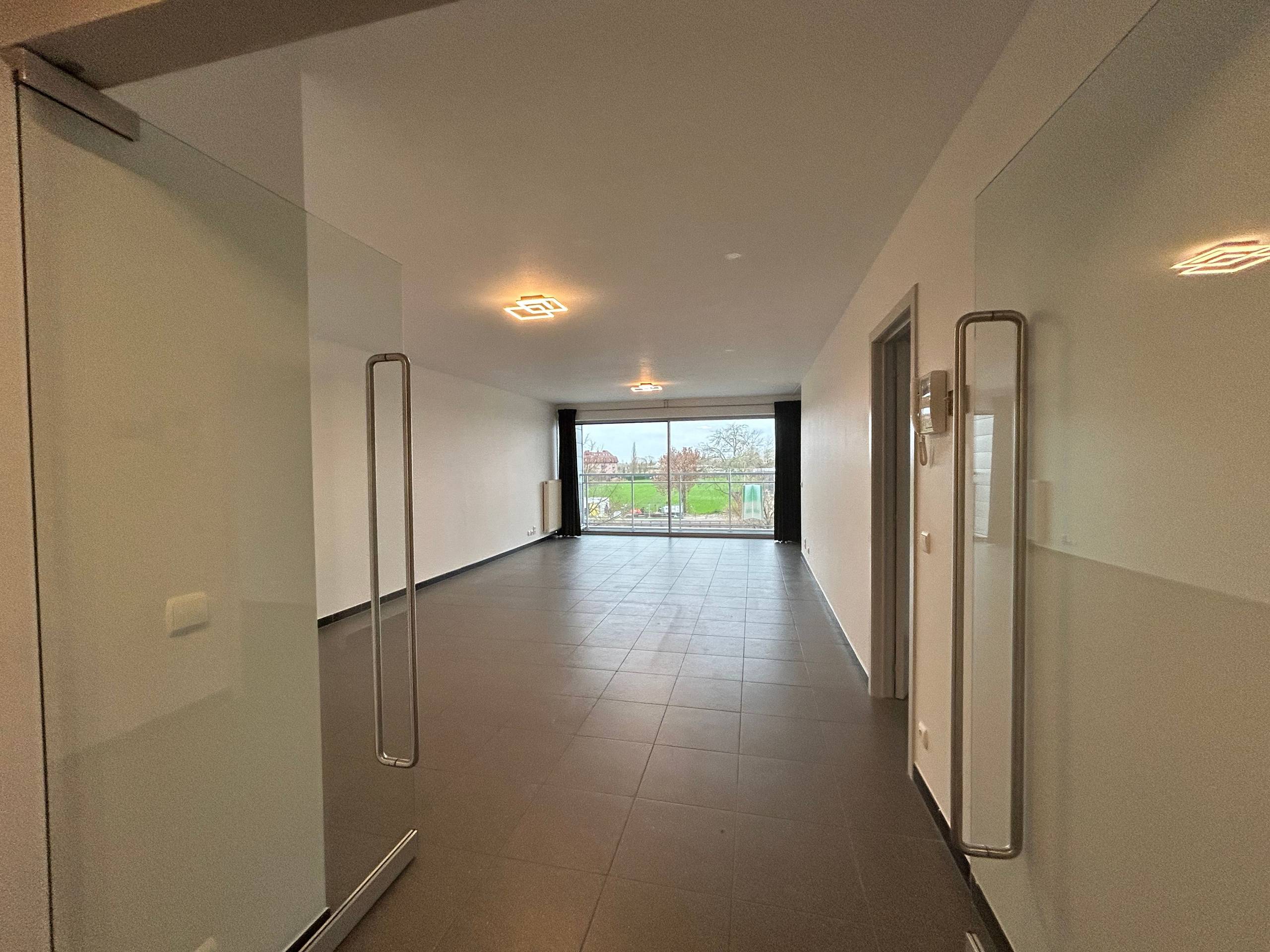 Apartment for rent in Diksmuide with 3 bedrooms - photo 2