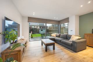 Instapklare woning te Ravels Eel met 3 slaapkamers en een grote hobbykamer op zolder. Epc: label ALigging: kindvriendelijke verkaveling te Ravels...