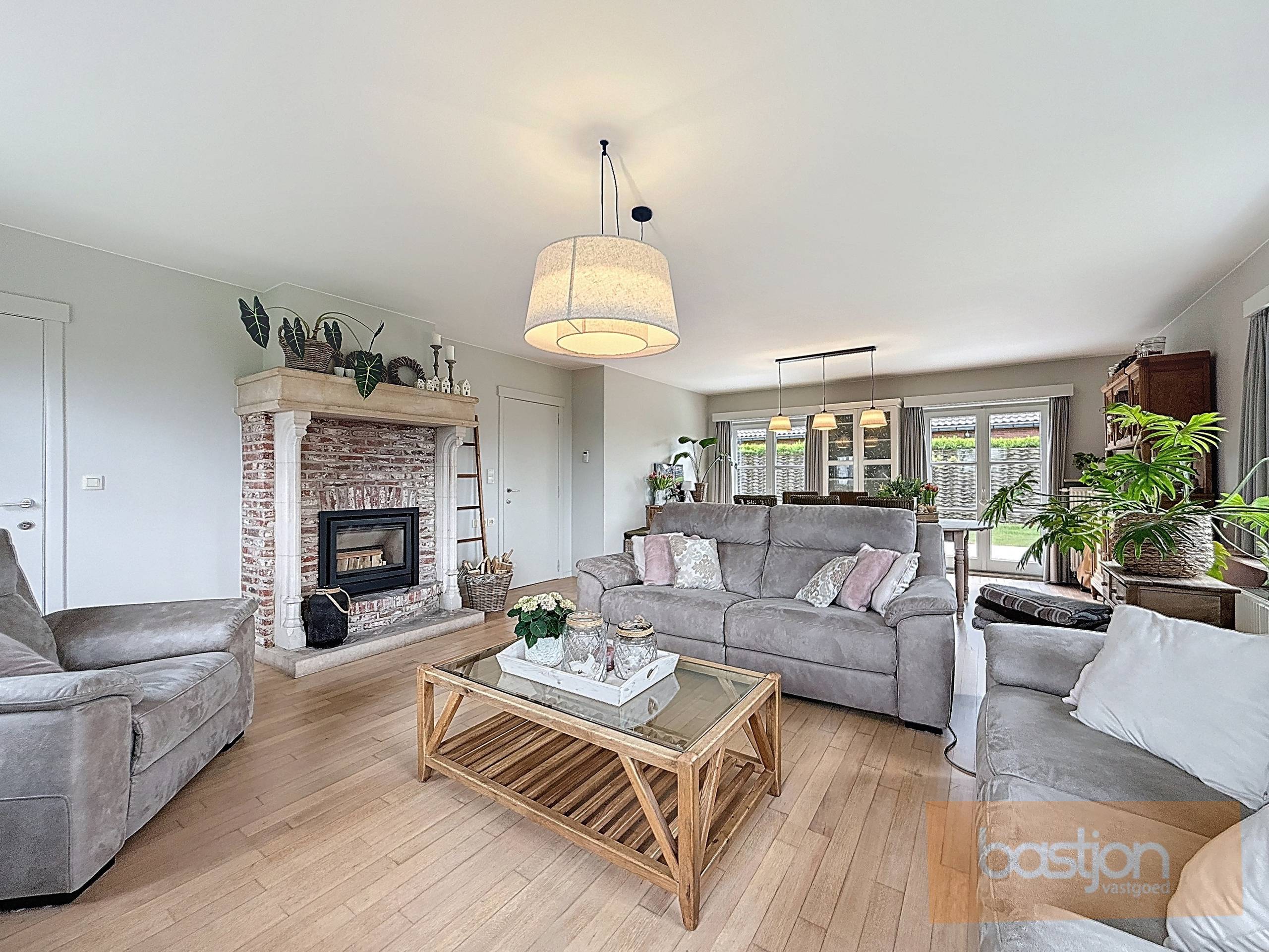 Ruime villa met 2 slaapkamers en tuin - foto 4