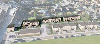 Ontdek de 2e fase van Hof ter Vichten, een kleinschalig woonproject waar modern wooncomfort, rust en een centrale ligging perfect samenkomen. Dit Eribo-project omvat 12 stijlvolle woningen, verdeeld over halfopen en gesloten bebouwingen, telkens met 3 ruime slaapkamers en een aangename, private tuin. <br /><br />4 woningen beschikken over een inpandige garage. 8 woningen beschikken over een privatieve carport met afsluitbare berging. De afgesloten tuinen zijn bovendien vlot bereikbaar via een aparte toegangsweg – praktisch én veilig.<br /><br />Binnen geniet je van een hoogwaardige afwerking, met onder meer aluminium buitenschrijnwerk, uitstekende thermische en akoestische isolatie en hedendaags wooncomfort. Dankzij zonnepanelen, een warmtepomp en vloerverwarming woon je niet alleen comfortabel, maar ook energiezuinig en klaar voor de toekomst.<br /><br />De verkoop is nú gestart, de werken zijn al volop bezig! Ontdek jouw nieuwe thuis in Hof ter Vichten! Voor meer info of een bezoek ter plaatse: contacteer ons via ben@eribo.be of 0488/942.643.