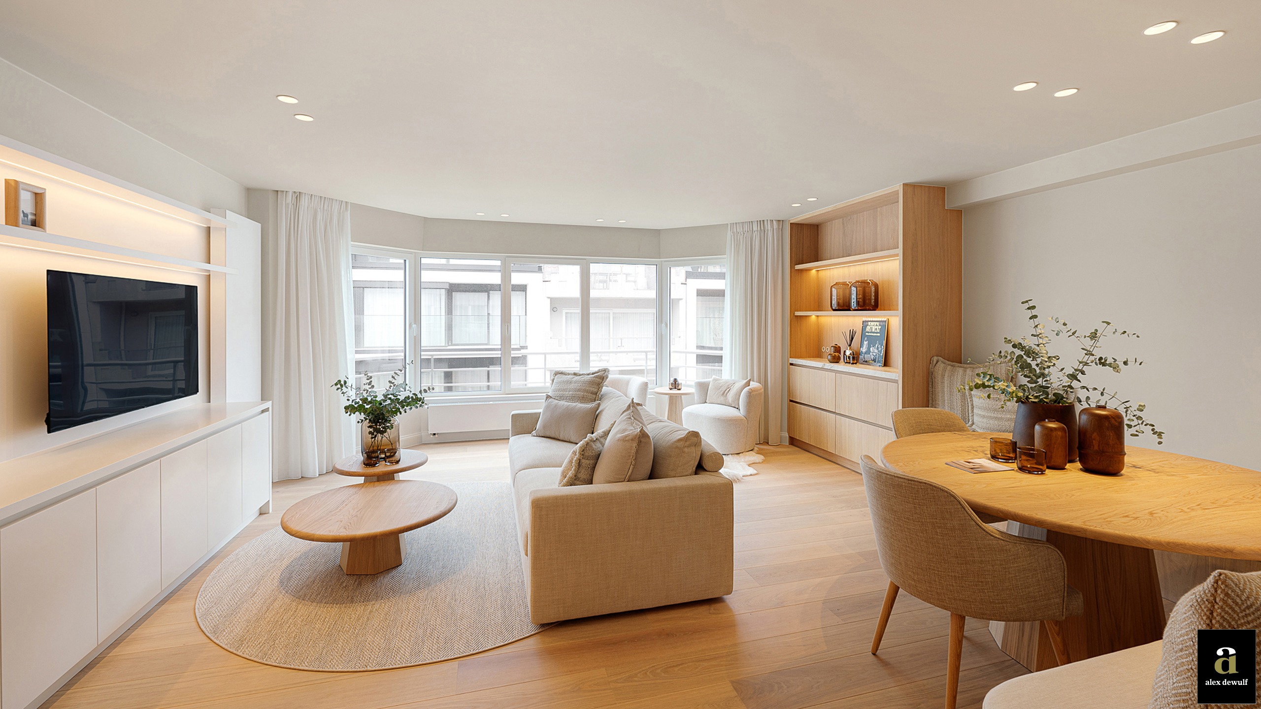 Gerenoveerd 3 slaapkamer appartement met zijdelings zeezicht - foto 2