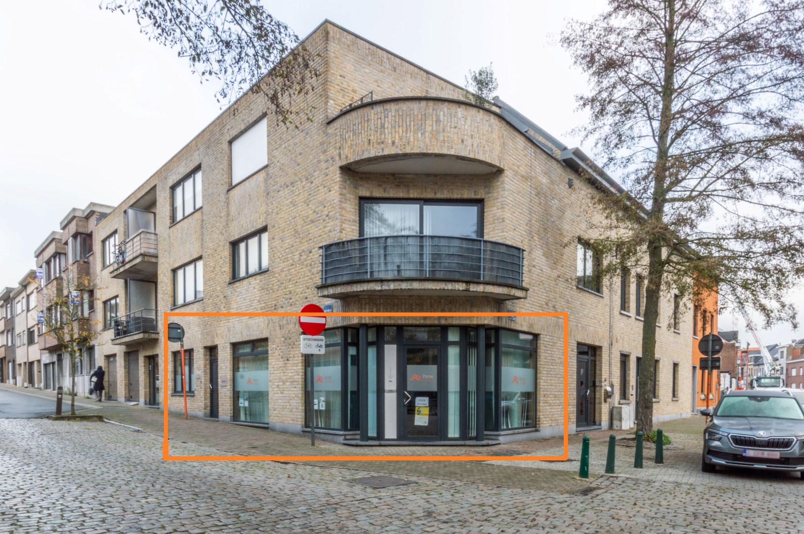 Recent en lichtrijk handels-/kantoorgelijkvloers ! - foto 1