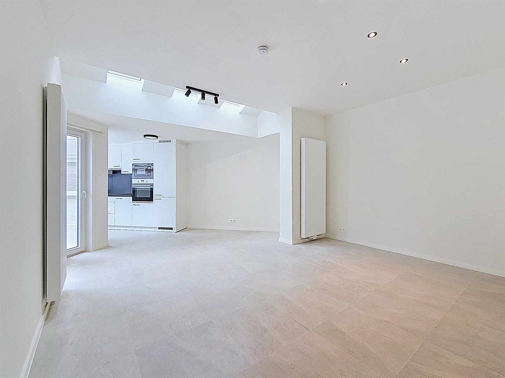 Gerenoveerde woning nabij centrum Sint-Denijs-Westrem! - foto 4
