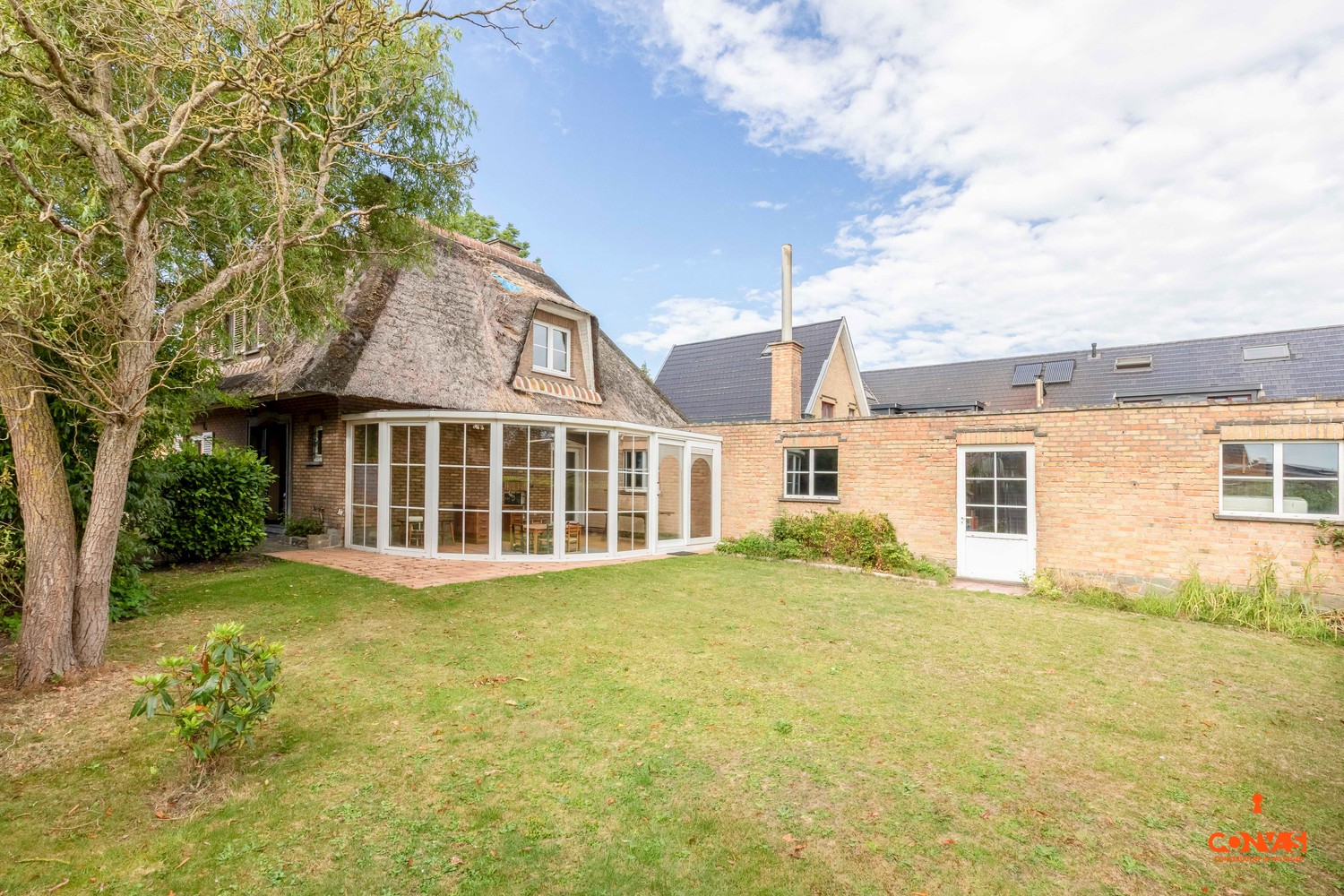 Te renoveren villa met grote tuin en garage - foto 3