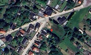Rustig en centraal gelegen bouwgrond in RotselaarBent u op zoek naar een bouwrijpe grond om uw ideale thuis te realiseren? Dan is dit perceel van 666...