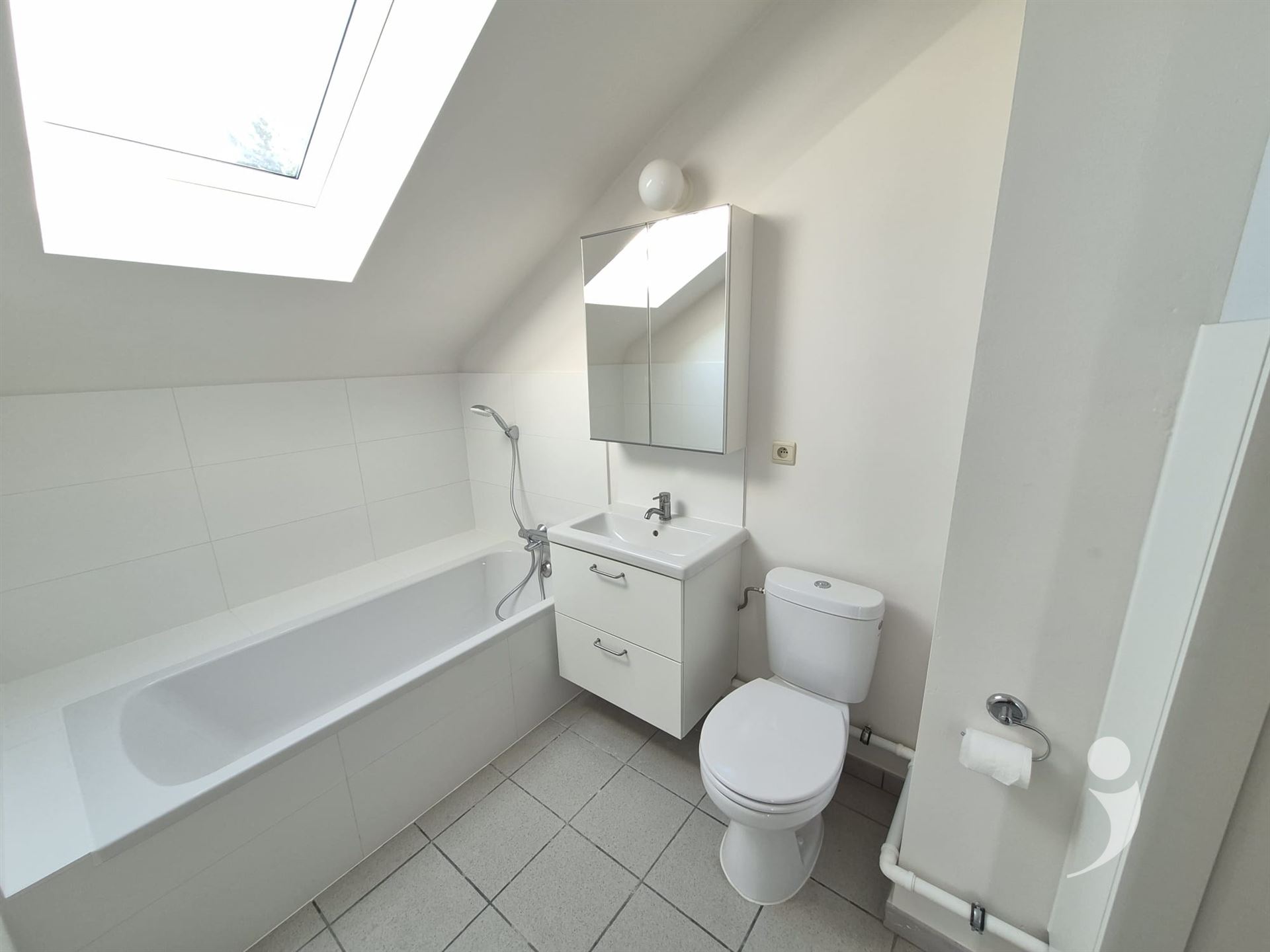 1 slaapkamer appartement met autostaanplaats en kelder - foto 4