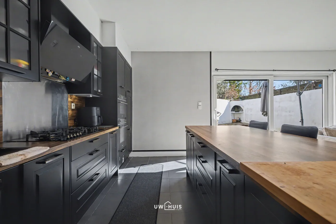 Ruime woning in Bornem  met 4 slaapkamers en tuin - foto 4