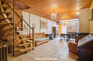 Neat family home, conveniently located within biking distance of bustling city of Mechelen and Vrijbroek Park. This pleasant home has always been...