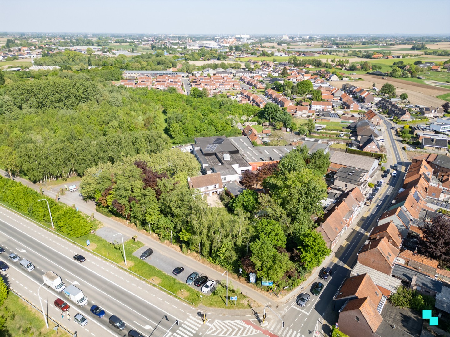 Horecagelegenheid met bijhorende woning in groene omgeving te Ingelmunster - photo 1