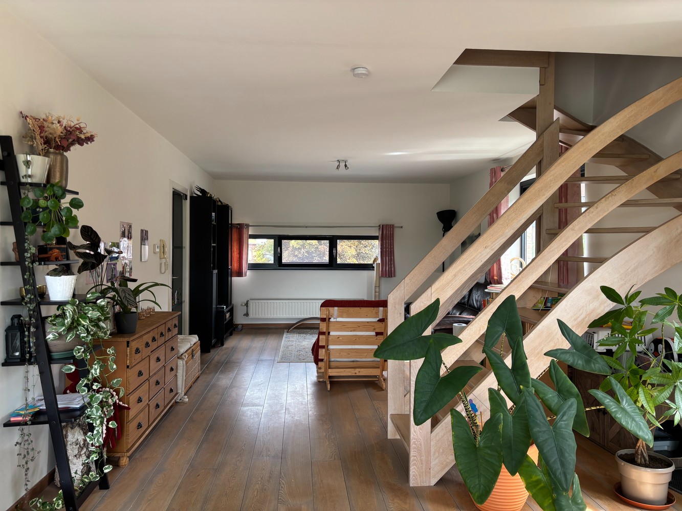 Ruim duplexappartement met 3 slaapkamers en groot terras nabij centrum Leuven! - foto 4