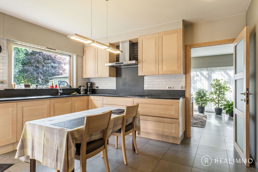 Alleenstaande instapklare woning op 1.483 m² in rustige ligging te Deerlijk! - foto 5