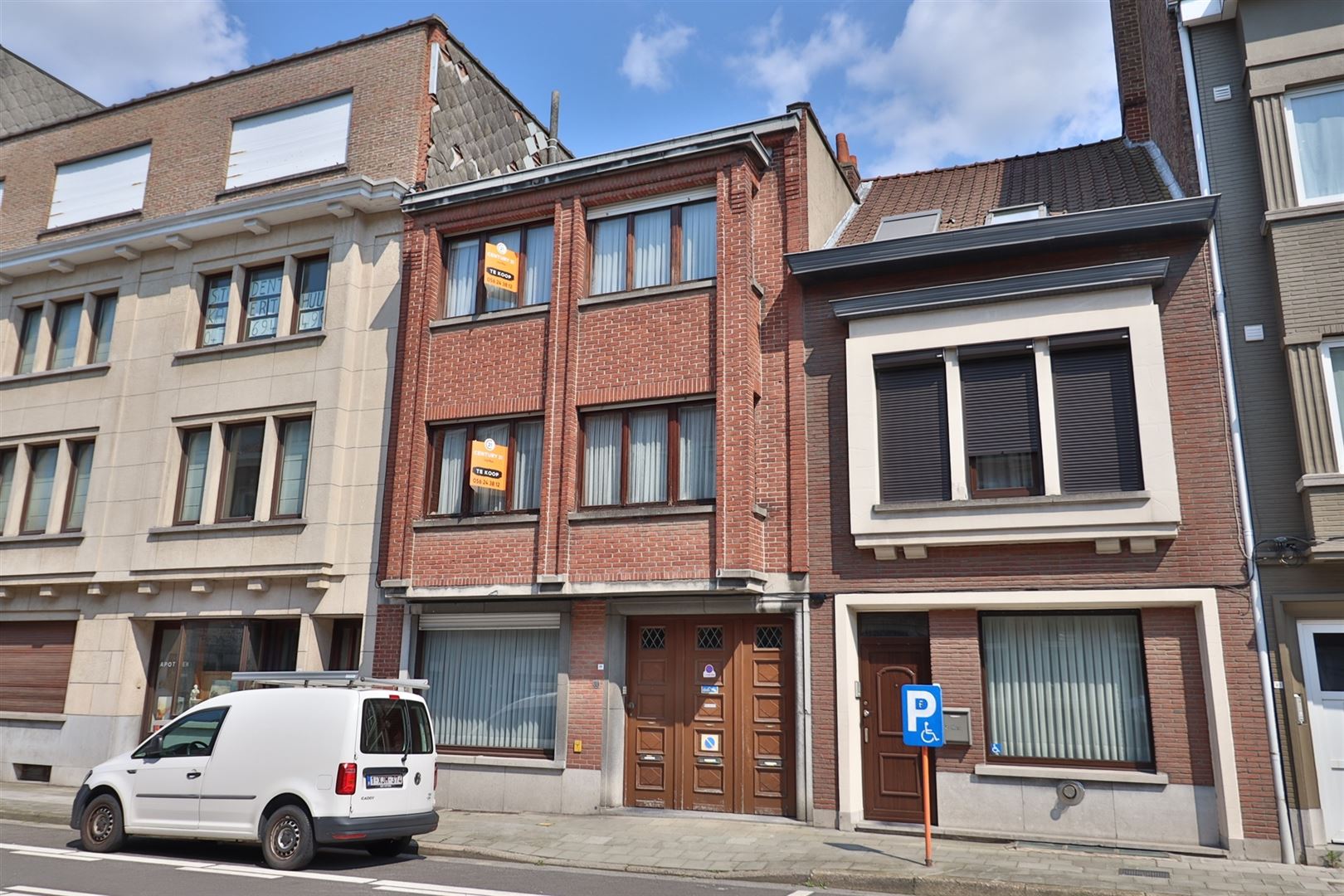 Apartment for sale in Kortrijk with 3 bedrooms - photo 1