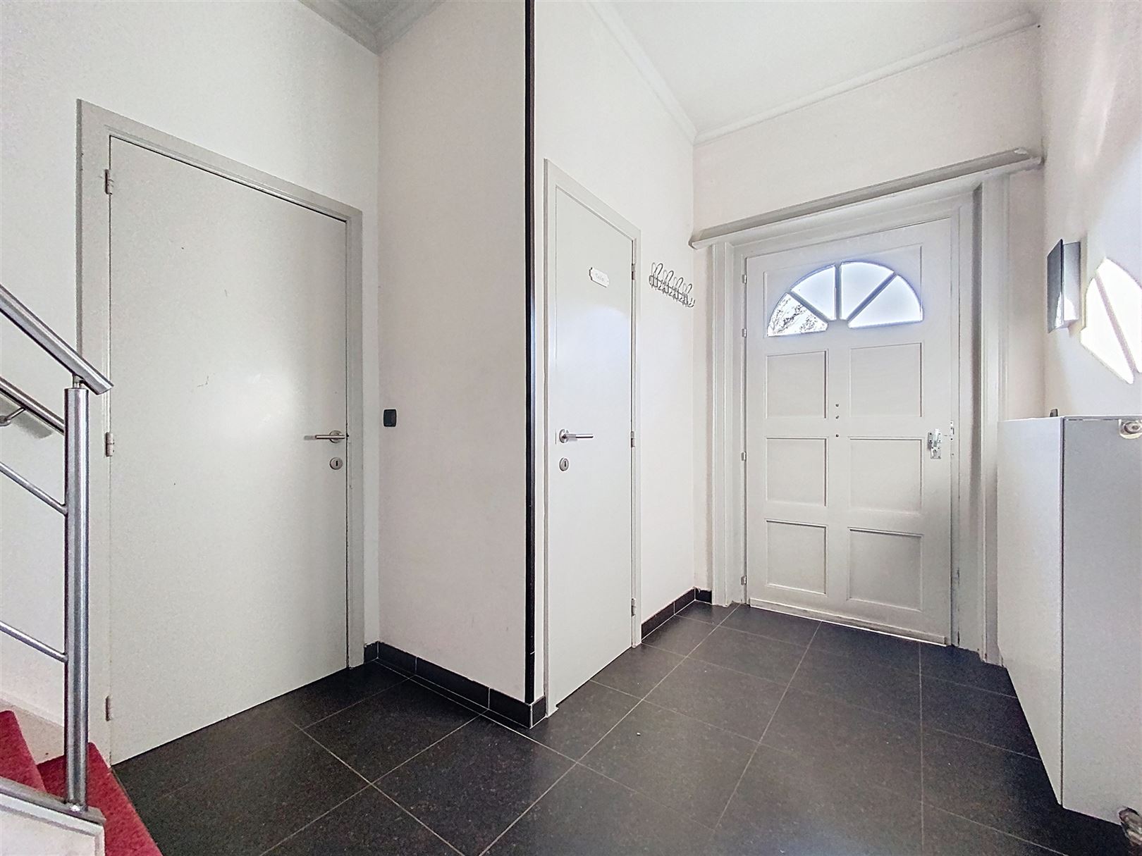 Apartment for rent in Brasschaat with 2 bedrooms - photo 2