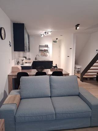 Pal in het centrum van Blankenberge vinden we deze prachtige nieuwbouw duplex.  Het appartement bevindt zich op slechts 100m van het strand.  Op...