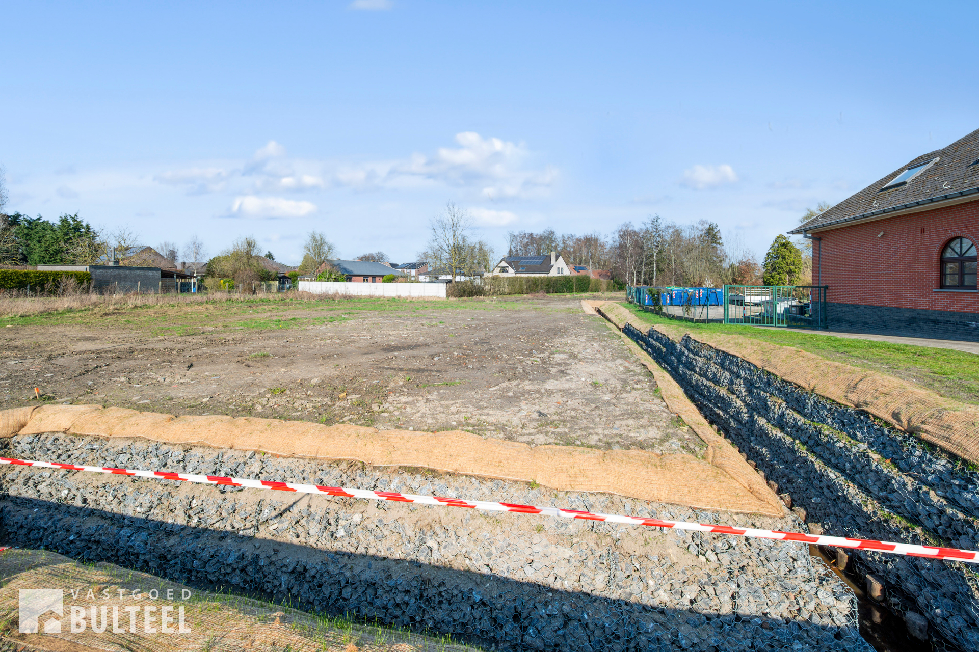 Ruime bouwgrond voor open bebouwing van 1176m2! - foto 2