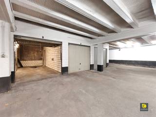 Spacieux garage box souterrain près de Fruithoflaan !Ce garage box a une entrée à côté de l'immeuble Jos Ratinckxstraat 2-6 et convient aussi bien à...