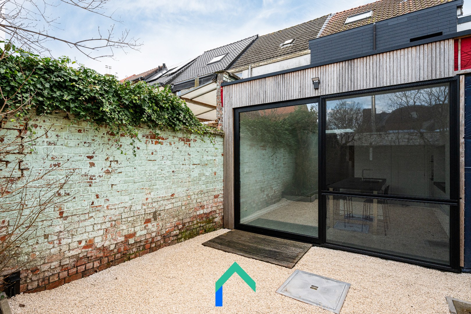 Gerenoveerde stadswoning met drie slaapkamers en stadstuin in Gent - foto 5