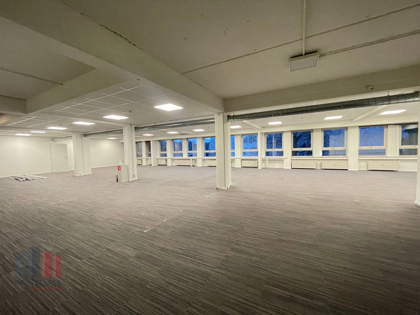 363 m² instapklare kantoren in duurzaam gebouw nabij E40 Aalter - photo 3