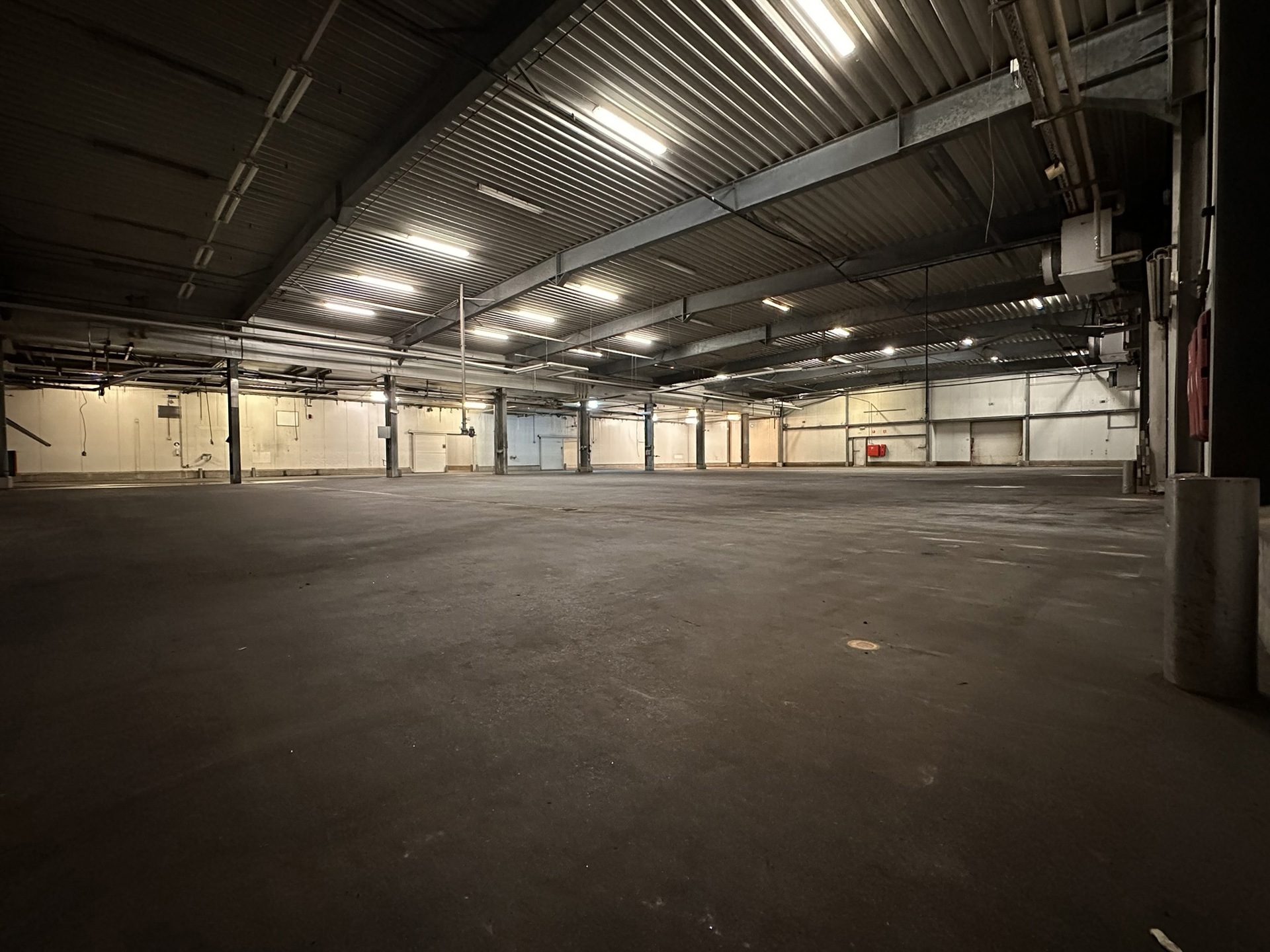 Semi-industrieel gebouw te huur - foto 4