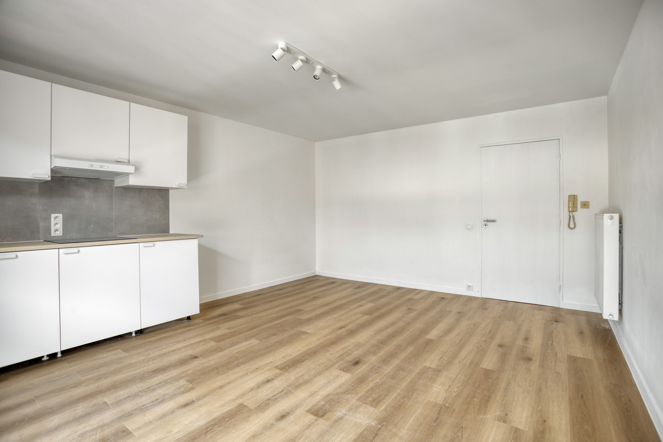 Gerenoveerde studio op uitstekende locatie - foto 5