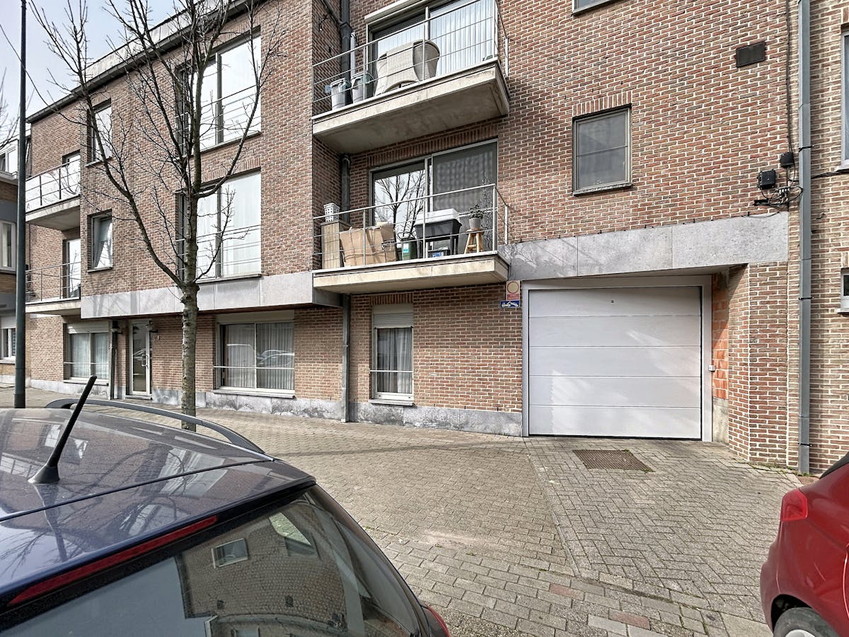 Gesloten garagebox te huur - foto 4