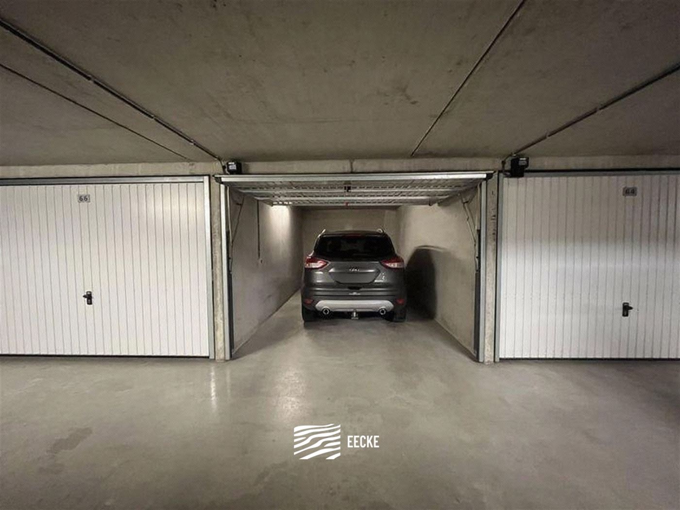 Parking - closed garage - photo 4