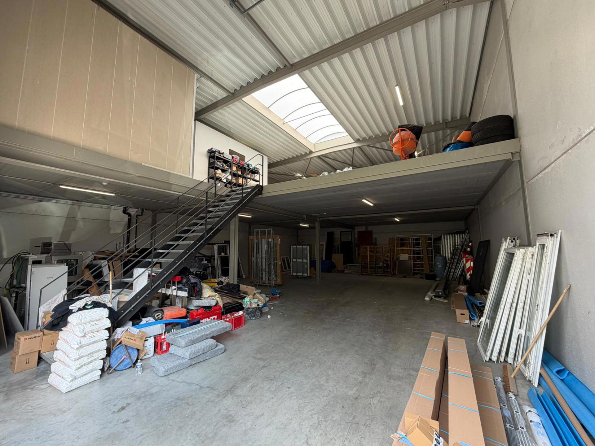 KMO-unit te huur Zaventem met mezzanine - foto 4