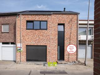 <span><strong>VOLLEDIG AFGEWERKTE WONING AAN ! 6% BTW ! OP EEN PERCEEL VAN 2A58CA TE STOKKEM <br /><br />TROEVEN<br /></strong>- <span>Prachtige ligging nabij het kasteel Carolinaberg.</span><br /><span>- Ideaal gelegen nabij De Wissen en natuurgebied Negenoord. </span> <br />- Energiezuinige woning!! <br />- Verlaagd BTW-tarief van 6% BTW!<br />- Bewoonbare oppervlakte: 167 m². <br />- Mogelijkheid om je droomtuin aan te leggen aan de achterzijde van de woning.<br />- Terras aan de achterzijde met zicht op de tuin. <br />- EPB in opmaak! <br />- Inpandige garage!<br /><br /><span><strong>DE WONING ZAL BESTAAN UIT: </strong></span><br /><strong><br />GELIJKVLOERS 00 | </strong>inkomhal, woonkamer, keuken, berging, toilet & inpandige garage. </span><br /><br /><span><strong>VERDIEPING</strong> <strong>+01 | </strong>overloop/nachthal, 3 slaapkamers, dressing, badkamer.<br /><br /></span><strong>ZOLDER +02</strong><br /><span><br /><strong>EXTERIEUR | </strong>ruime tuin aan de achterzijde & terras. <br /></span><br /><span><strong>EXTRA</strong></span> <br />
<p><strong><span>Tijdslijn werken (onder voorbehoud):</span></strong></p>
<p><span>Juni:</span></p>
<ul>
<li>Plaatsen isolatiebeton</li>
<li>Vloerverwarming</li>
<li>Chape-vloeren</li>
<li>Pleisterwerken</li>
</ul>
<p><span>Juli:</span></p>
<ul>
<li>Vloeren</li>
<li>Keuken</li>
<li>Badkamer</li>
<li>Binnendeuren</li>
<li>Installatie Warmtepomp</li>
<li>Aansluiting verluchtingssysteem</li>
</ul>
<p><strong>Vermoedelijke oplevering medio augustus 2026</strong></p>
<strong>RENDERS:<br />De afgebeelde renders zijn slechts indicatief en kunnen bijgevolg niet als bindend worden beschouwd. </strong>