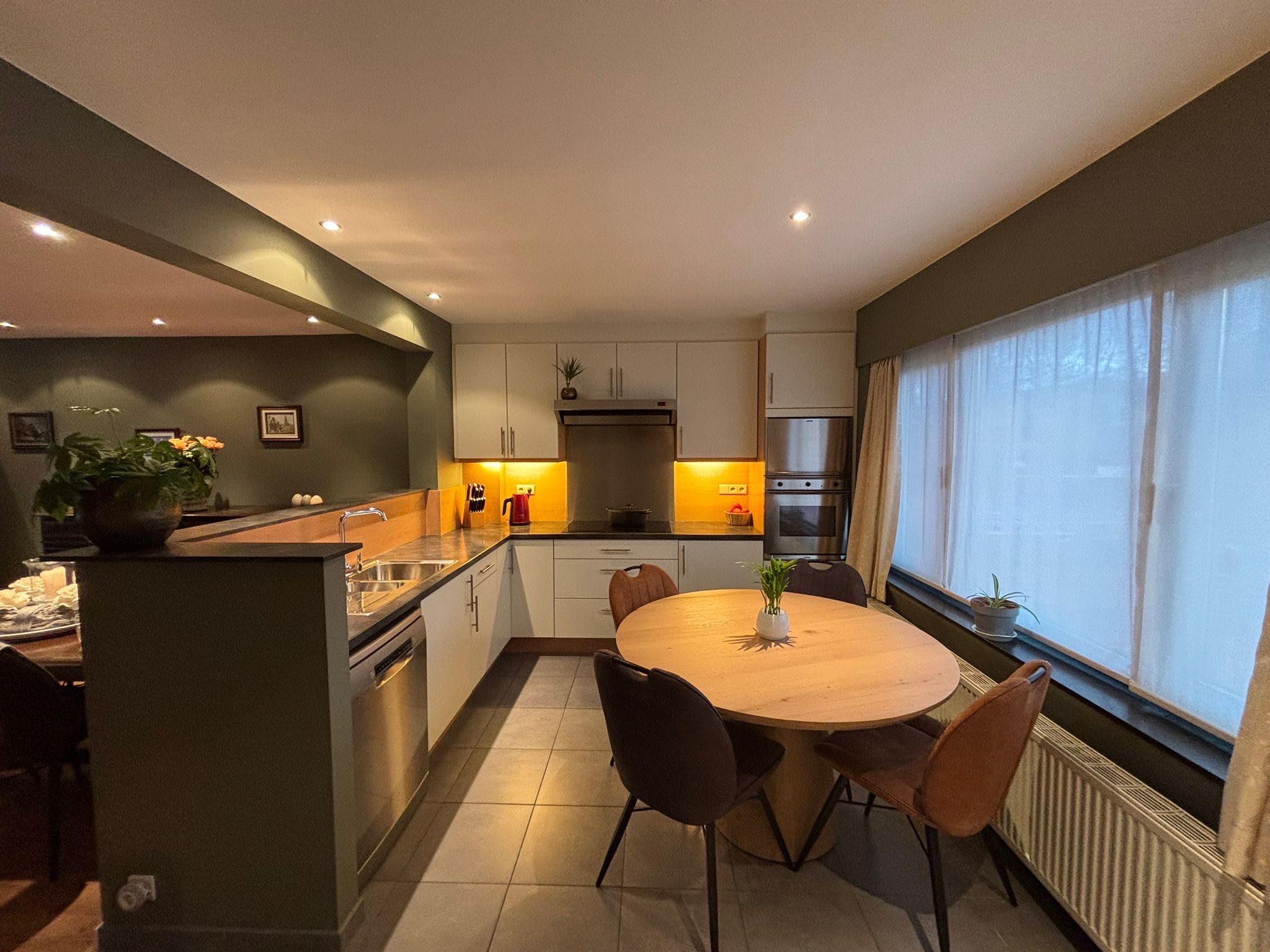 Huis te koop in Edegem met 4 slaapkamers - foto 4